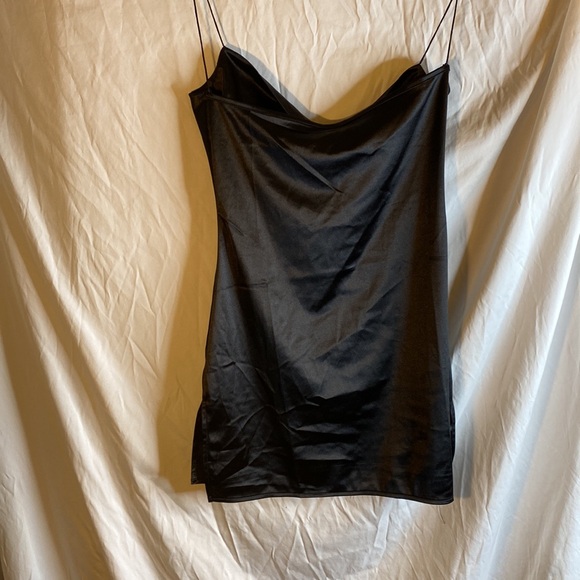 Zaful woman’s satin slip dress size. L - Picture 5 of 7